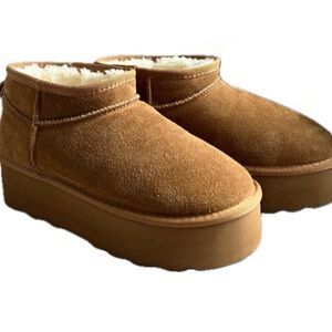 Platform beige/tan/neutral winter/fall boots